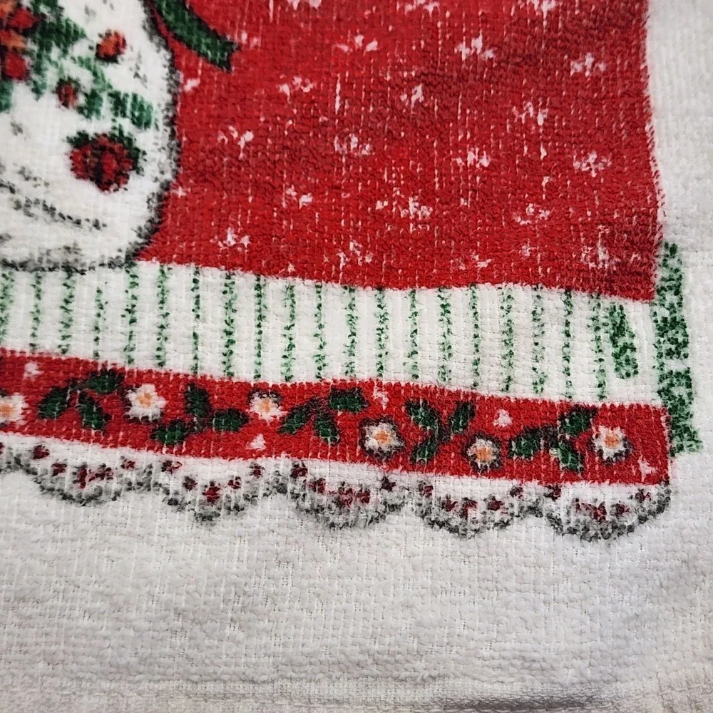 Vintage Cannon Christmas Themed Hand Towels Lot of 4 24x14 Cat Bells Wreath Snow